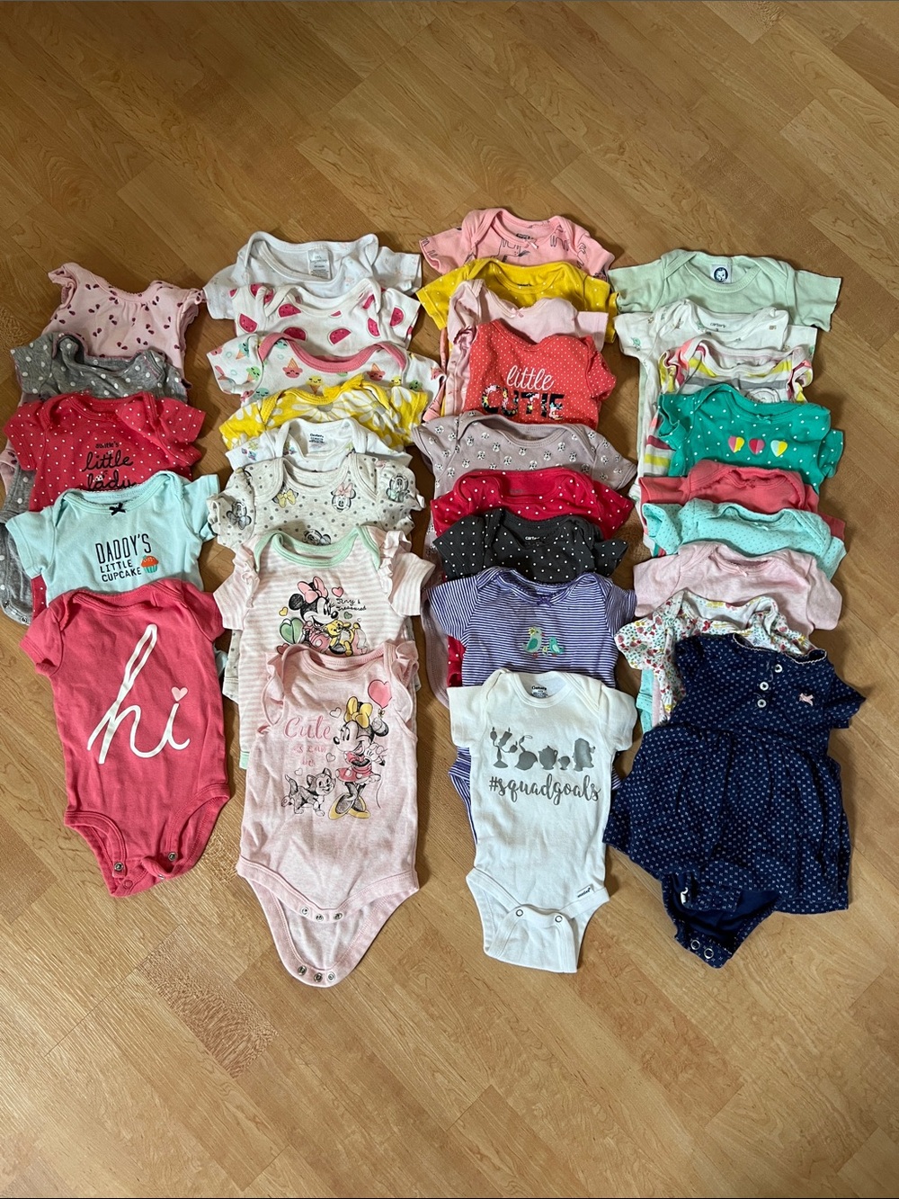 Lot of 31 Carter's Girls Multi-Color Mixed Print One-Piece Bodysuits Onsies 3M
